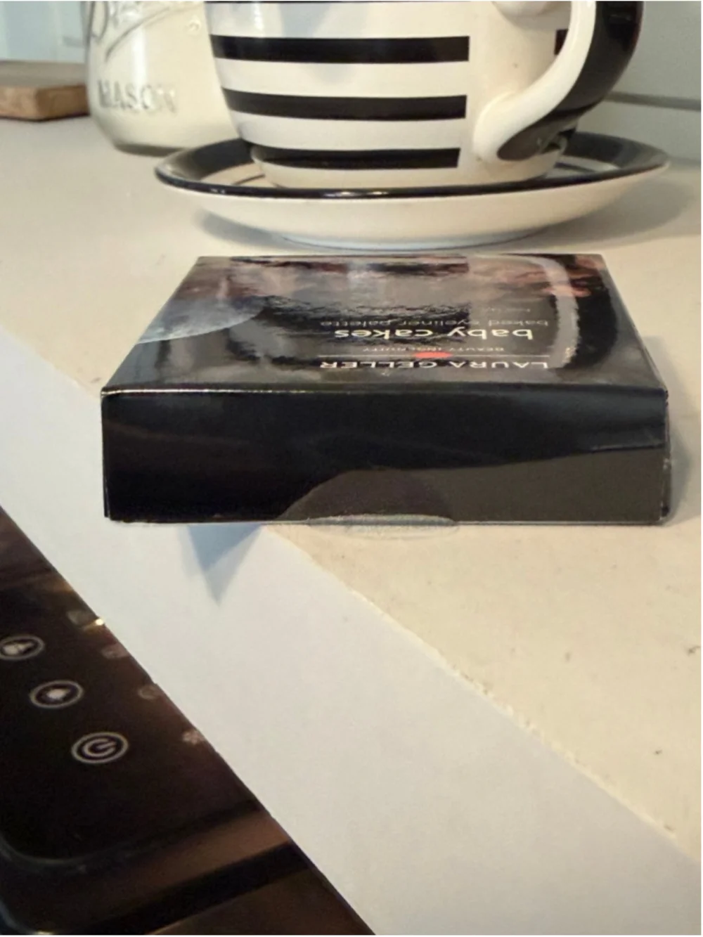 Laura Geller new box